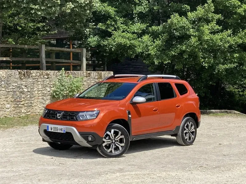FOCAL POWERED 6.1 – Kit audio complet pour Dacia Duster 2 (2017 - 2021)